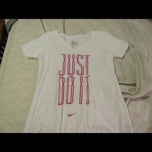 Nike T-shirt